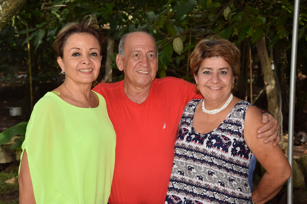 María Gisella Ramírez, Jorgito Rojas y Solita Pomar.